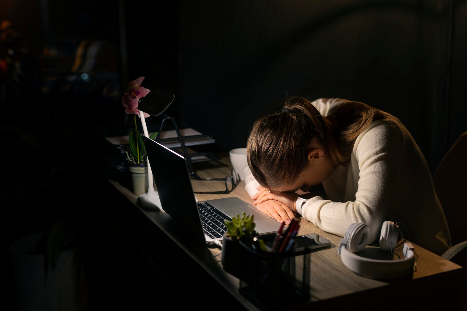 Read more about the article Prejudiciu vecin scandalagiu – avocat online