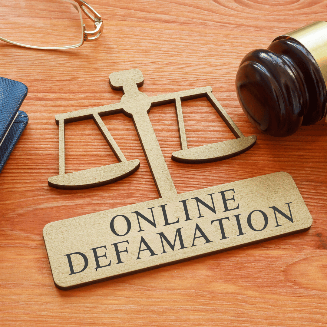 You are currently viewing Daune morale defăimare online!